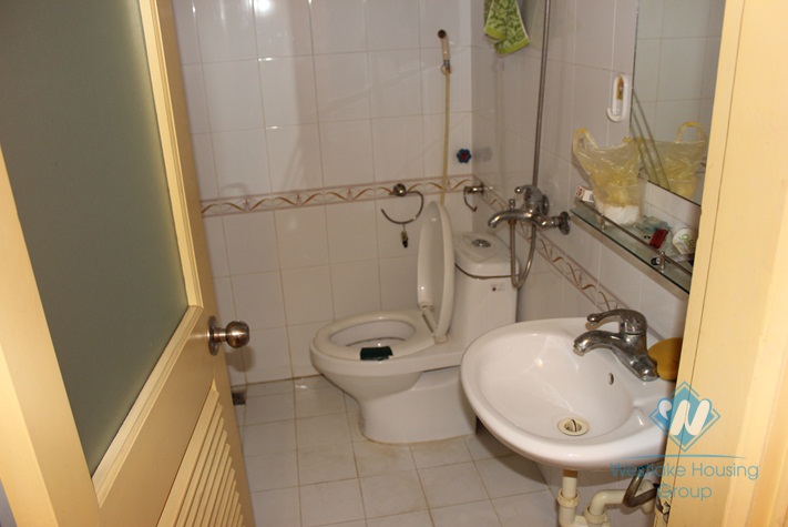 House for rent in Nghi Tam village, Tay Ho, Ha Noi